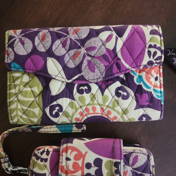 Vera Bradley Multicolor Floral Wristlet and Wallet - Picture 4 of 5